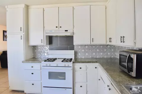 82336 Mountain View Ave, Indio, CA 92201 photo 7