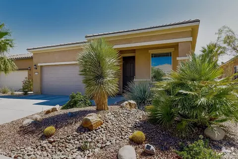 81501 Avenida Viesca, Indio, CA 92203 photo 2