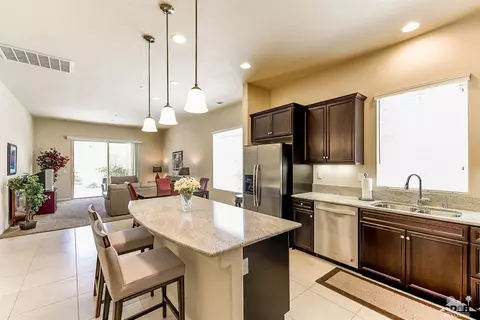 81501 Avenida Viesca, Indio, CA 92203 photo 4