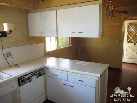 992 N Willow Ave, Rialto, CA 92376 photo 32