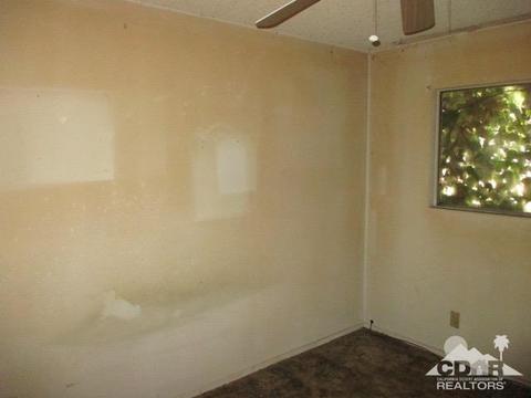 992 N Willow Ave, Rialto, CA 92376 photo 17