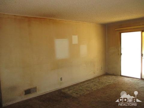 992 N Willow Ave, Rialto, CA 92376 photo 38