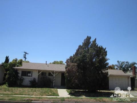 992 N Willow Ave, Rialto, CA 92376 photo 1