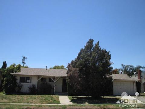 992 N Willow Ave, Rialto, CA 92376 photo 24