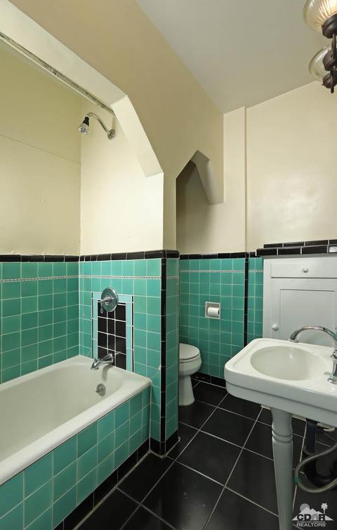6933 Valmont St, Tujunga, CA 91042 photo 21