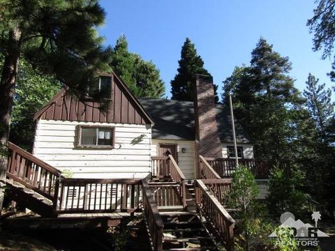 283 Walnut Dr, Lake Arrowhead, CA 92352 photo 4