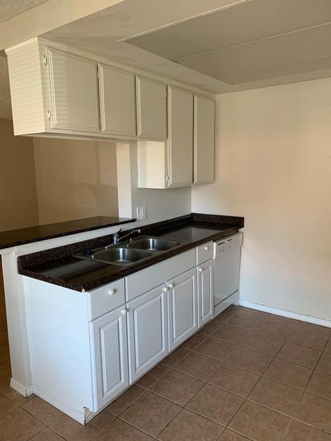 48312 Garbo Dr, Indio, CA 92201 photo 3