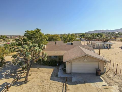 7327 Joshua View Dr, Yucca Valley, CA 92284 photo 3