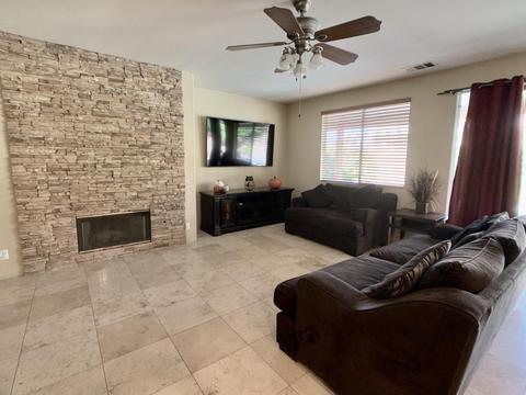 47497 Half Moon Ct, Indio, CA 92201 photo 2