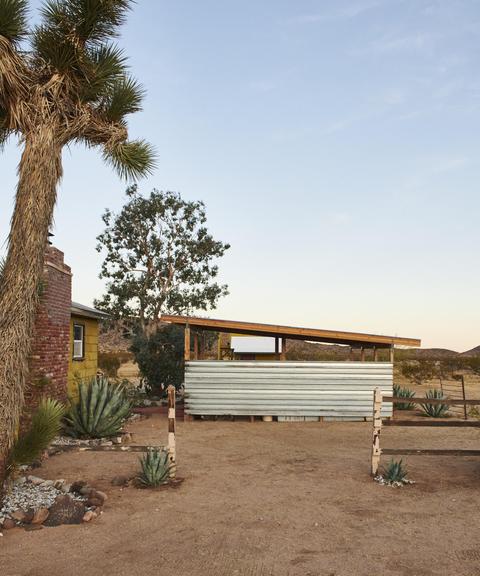 1373 Avalon Ave, Yucca Valley, CA 92284 photo 2