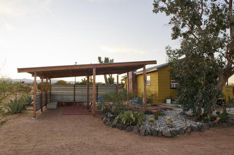 1373 Avalon Ave, Yucca Valley, CA 92284 photo 4