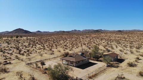 4278 Kickapoo Trl, Landers, CA 92285 photo 2