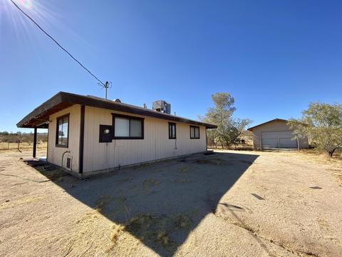 4278 Kickapoo Trl, Landers, CA 92285 photo 10