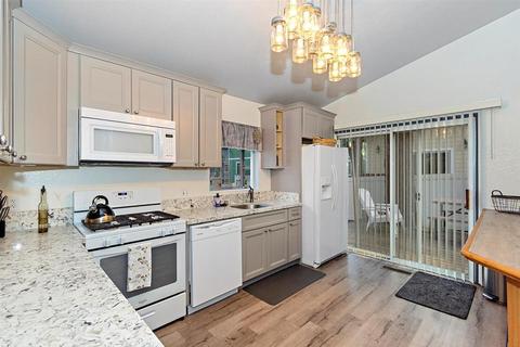 2016 Cedar Pine Ln, Big Bear City, CA 92314 photo 7