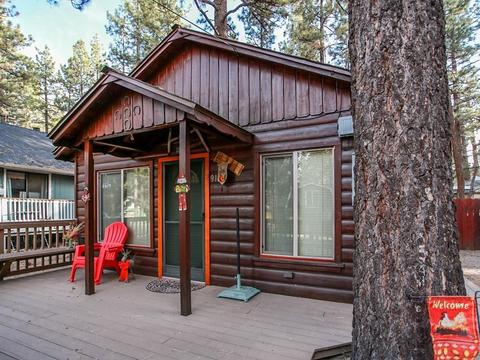 912 E Barker Blvd, Big Bear City, CA 92314 photo 4