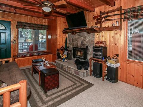 912 E Barker Blvd, Big Bear City, CA 92314 photo 8