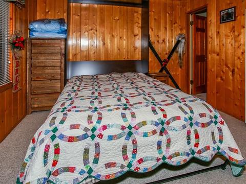 912 E Barker Blvd, Big Bear City, CA 92314 photo 16