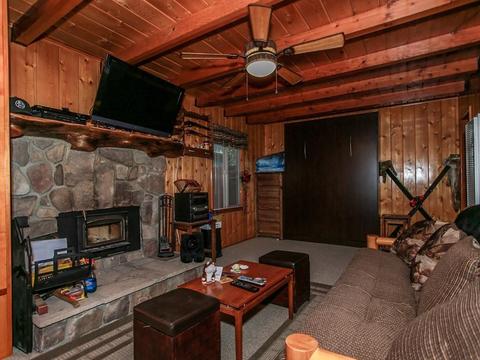 912 E Barker Blvd, Big Bear City, CA 92314 photo 5