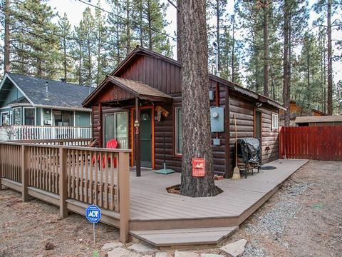 912 E Barker Blvd, Big Bear City, CA 92314 photo 21