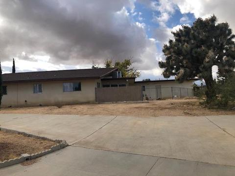 56654 Piute Trl, Yucca Valley, CA 92284 photo 3