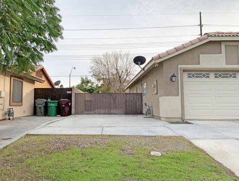 81145 Coco Palm Dr, Indio, CA 92201 photo 2