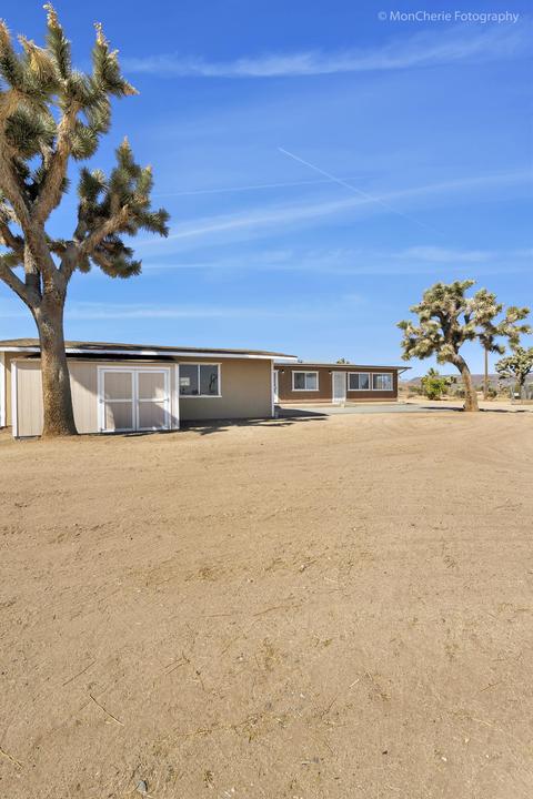 3921 Condalia Ave, Yucca Valley, CA 92284 photo 3