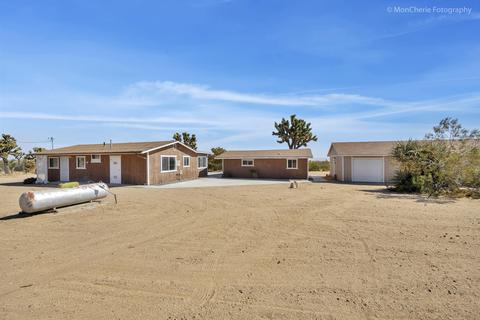 3921 Condalia Ave, Yucca Valley, CA 92284 photo 4