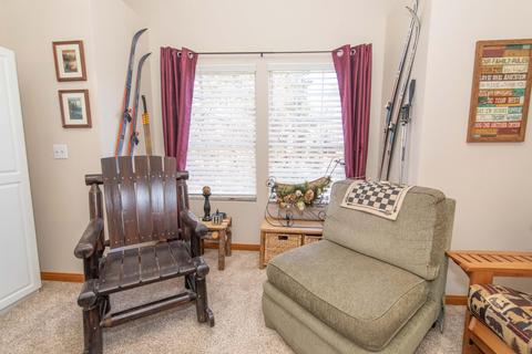 677 Holmes, Sugarloaf, CA 92386 photo 24