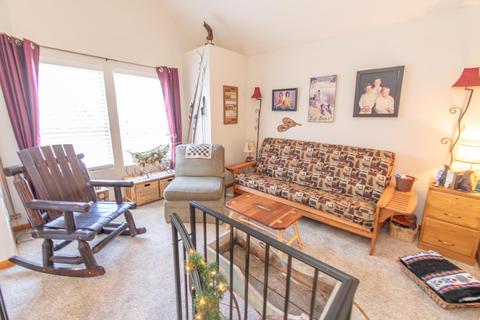 677 Holmes, Sugarloaf, CA 92386 photo 23