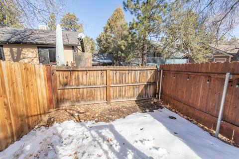 677 Holmes, Sugarloaf, CA 92386 photo 33