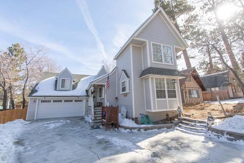677 Holmes, Sugarloaf, CA 92386 photo 1