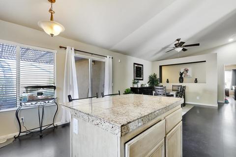81256 Iris Ct, Indio, CA 92201 photo 7