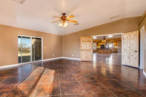 57669 Lowe Ln, Yucca Valley, CA 92284 photo 16