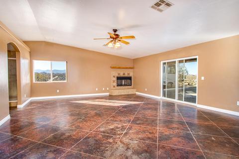 57669 Lowe Ln, Yucca Valley, CA 92284 photo 13