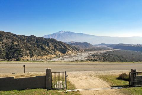 8935 Bluff St, Banning, CA 92220 photo 1
