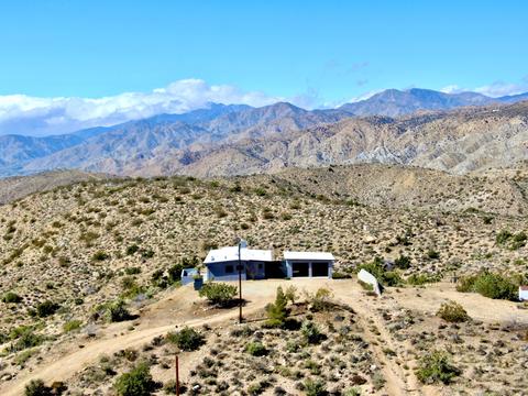 8008 Webb Trl, Yucca Valley, CA 92284 photo 1