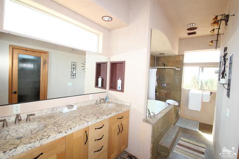 57924 Sunny Sands Dr, Yucca Valley, CA 92284 photo 13
