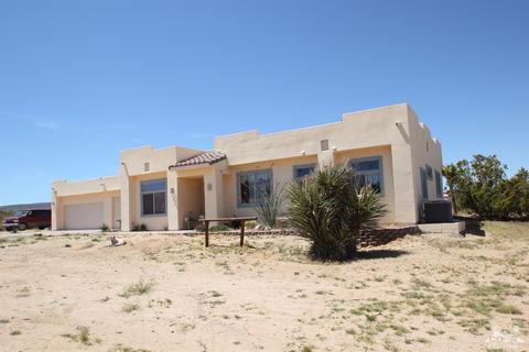 57924 Sunny Sands Dr, Yucca Valley, CA 92284 photo 3