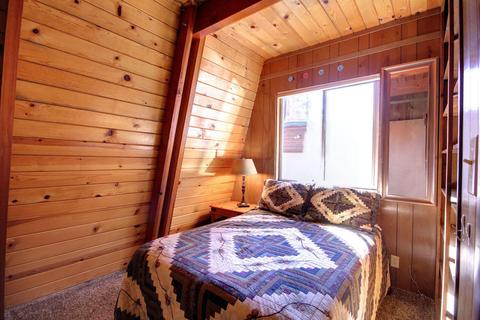 933 Nana Ave, Big Bear City, CA 92314 photo 24