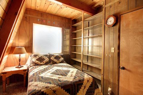 933 Nana Ave, Big Bear City, CA 92314 photo 22