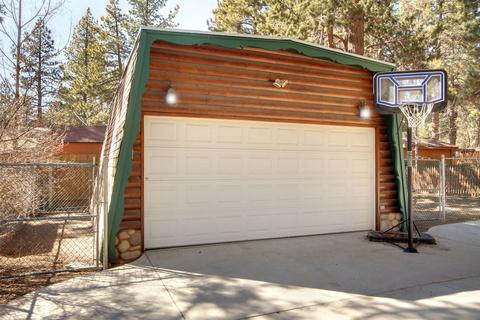 933 Nana Ave, Big Bear City, CA 92314 photo 32