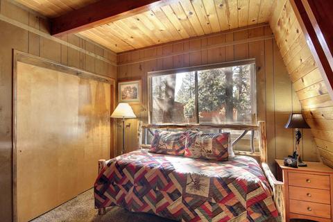 933 Nana Ave, Big Bear City, CA 92314 photo 27