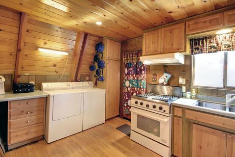 933 Nana Ave, Big Bear City, CA 92314 photo 14