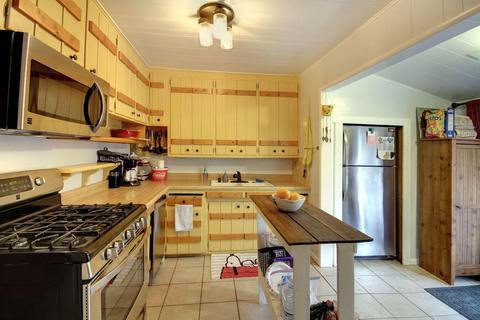912 Wendy Ave, Big Bear City, CA 92314 photo 8
