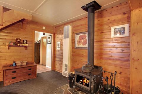 912 Wendy Ave, Big Bear City, CA 92314 photo 5