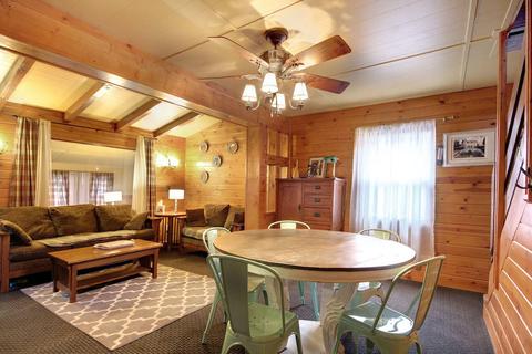912 Wendy Ave, Big Bear City, CA 92314 photo 6
