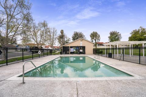 1710 Express Cir, Colton, CA 92324 photo 16