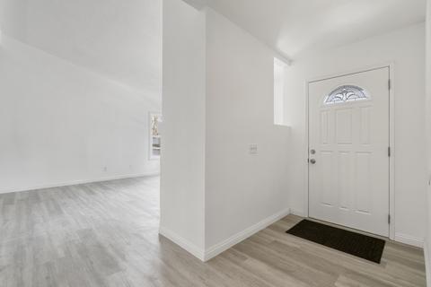 1710 Express Cir, Colton, CA 92324 photo 5