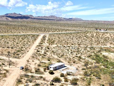 55150 Gleason Rd, Landers, CA 92285 photo 1