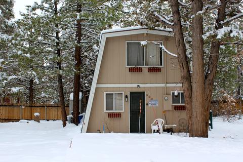 603 Pine Ln, Sugarloaf, CA 92386 photo 3